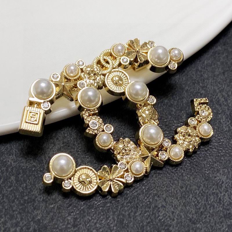 Chanel Brooch 04yxs11 (5)