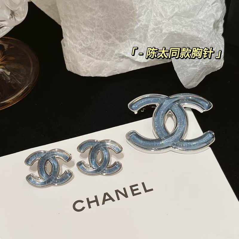 Chanel Brooch 04yxs14 (2)
