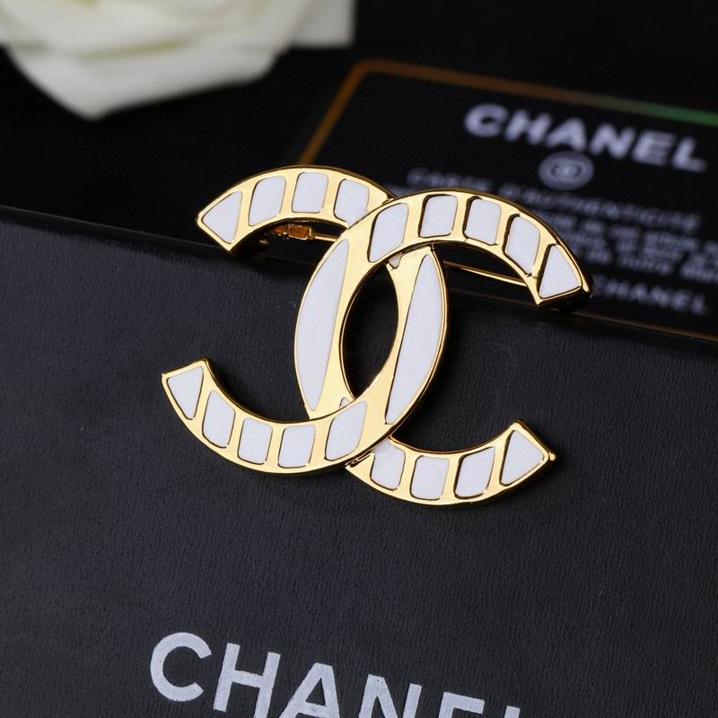 Chanel Brooch 04yxs20 (6)