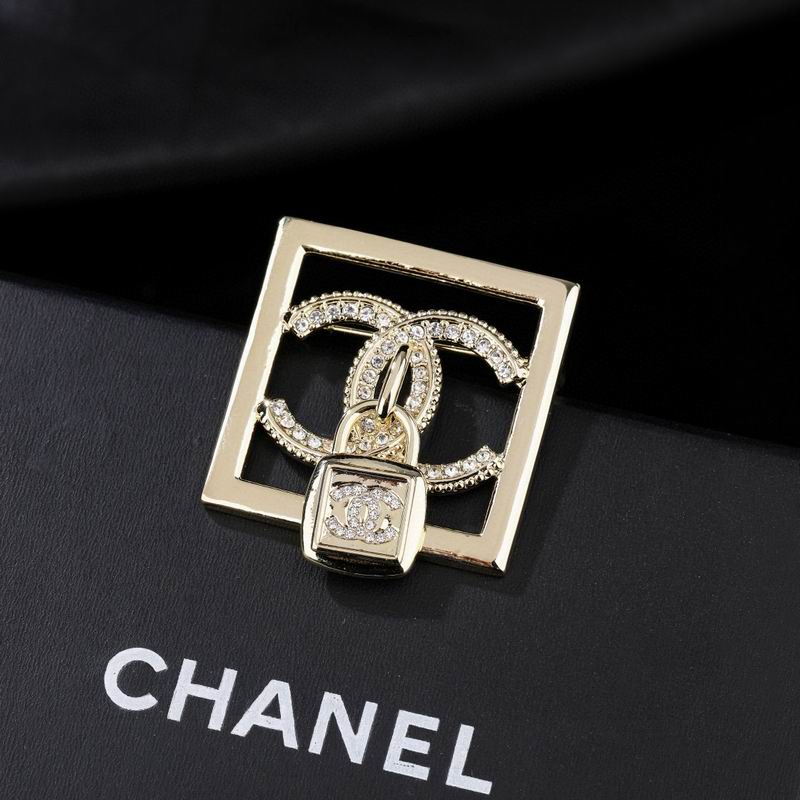Chanel Brooch 04yxs21 (1)