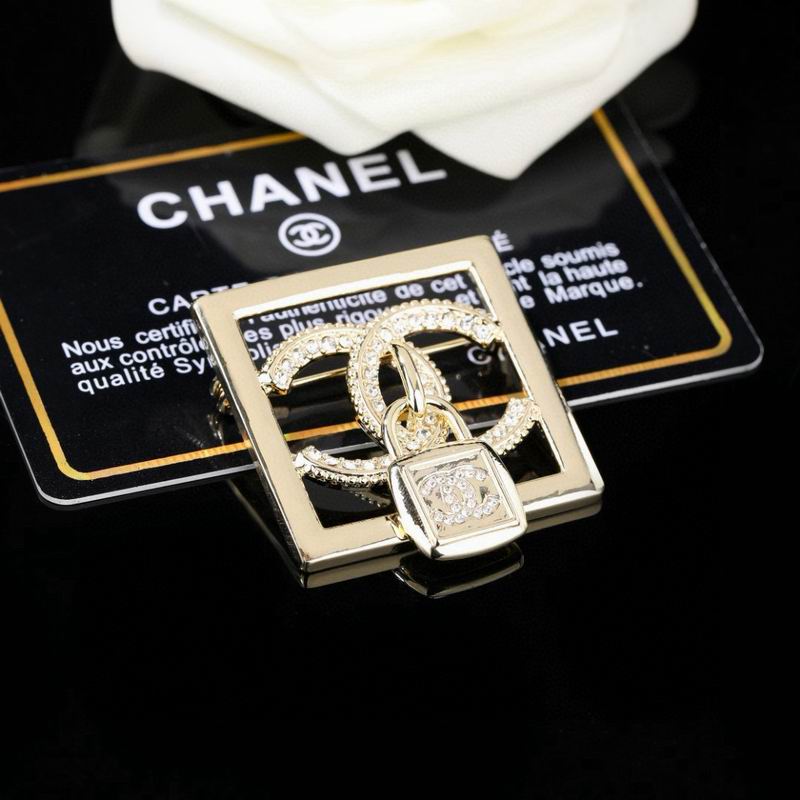 Chanel Brooch 04yxs21 (4)