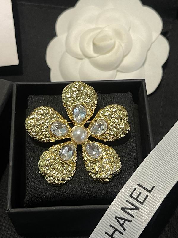 Chanel Brooch 04yxs22 (3)