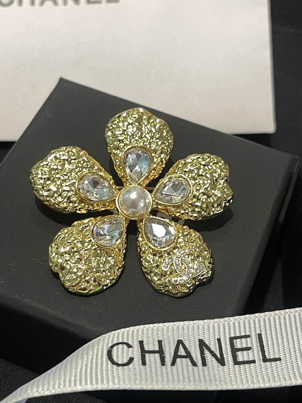 Chanel Brooch 04yxs22 (4)