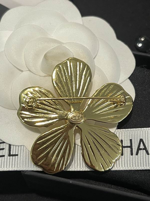 Chanel Brooch 04yxs22 (5)