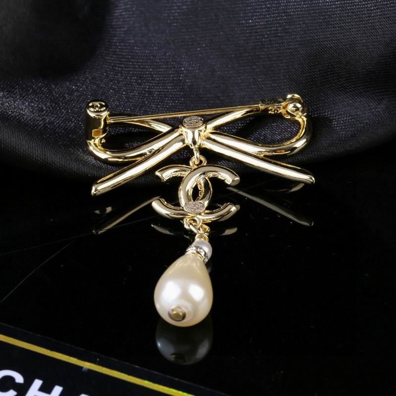 Chanel Brooch 04yxs30 (7)
