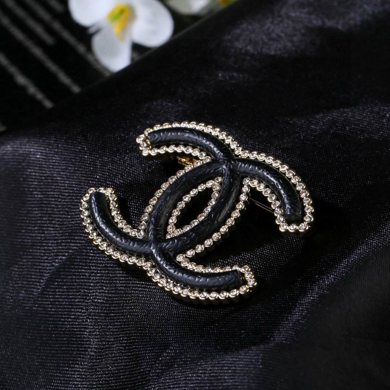 Chanel Brooch 04yxs32 (6)