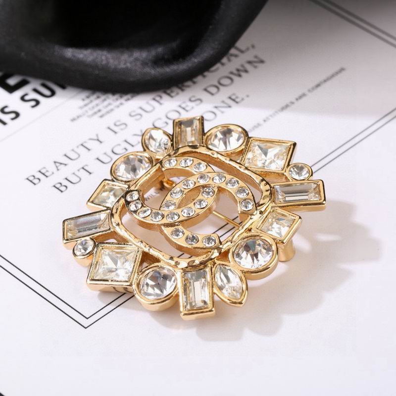Chanel Brooch 04yxs33 (2)