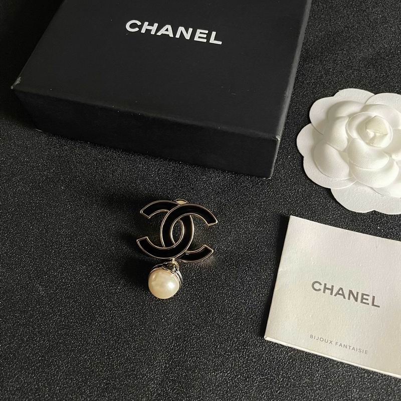 Chanel Brooch 04yxs363 (11)