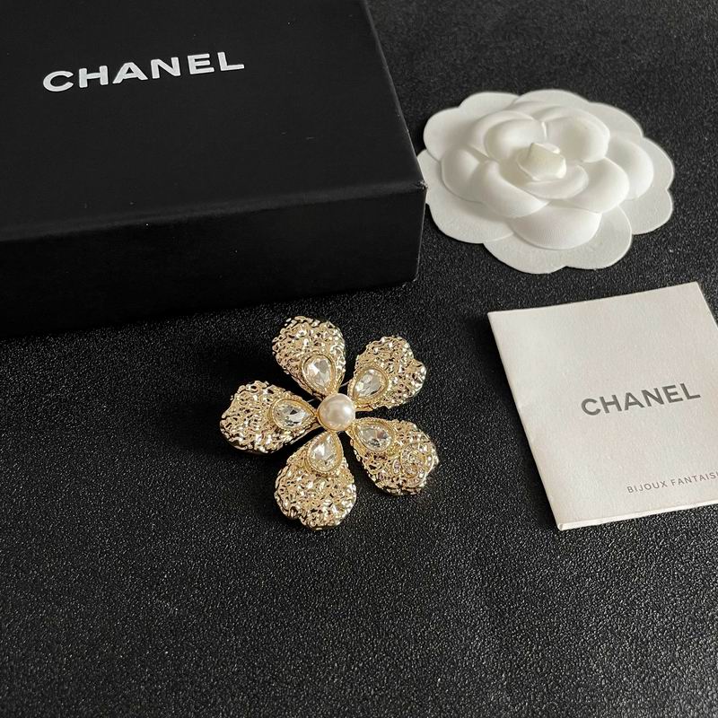 Chanel Brooch 04yxs371 (2)