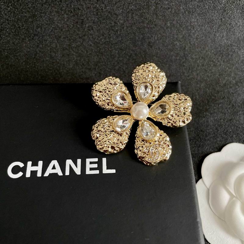 Chanel Brooch 04yxs371 (5)