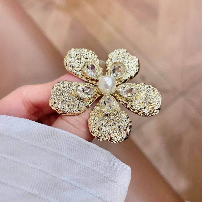 Chanel Brooch 04yxs371 (6)
