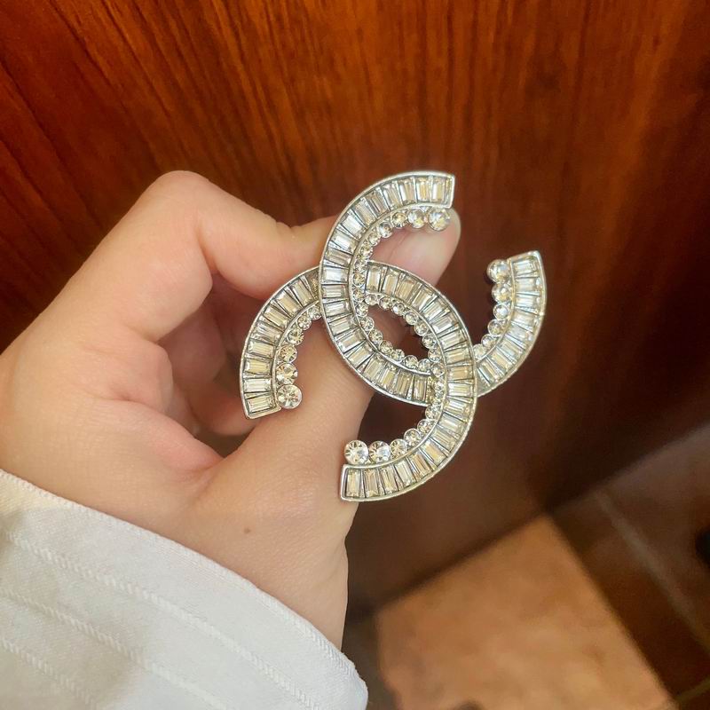 Chanel Brooch 04yxs374 (6)