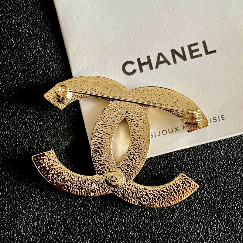 Chanel Brooch 04yxs376 (3)