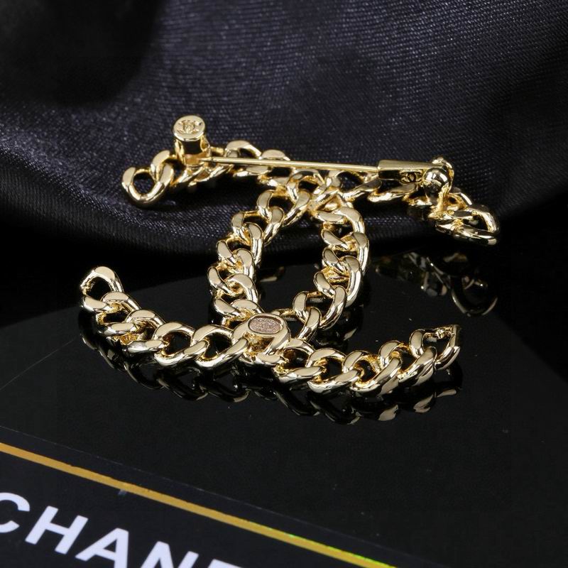 Chanel Brooch 04yxs380 (7)