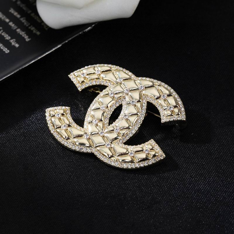 Chanel Brooch 04yxs381 (3)