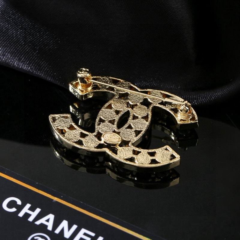 Chanel Brooch 04yxs385 (7)