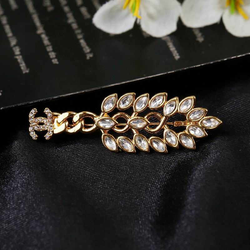 Chanel Brooch 04yxs386 (5)