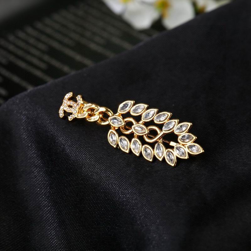 Chanel Brooch 04yxs386 (6)