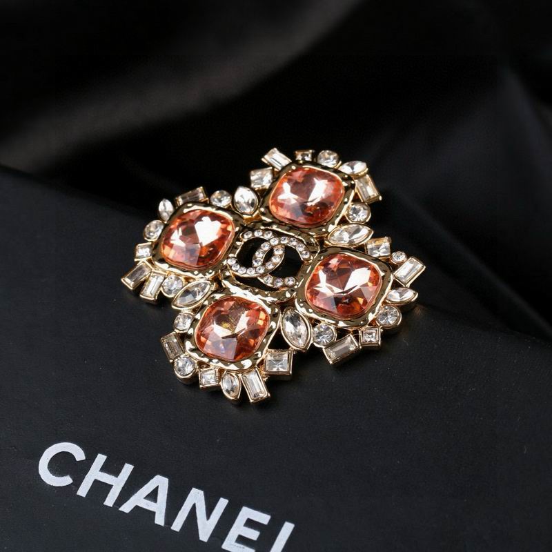 Chanel Brooch 04yxs387 (3)