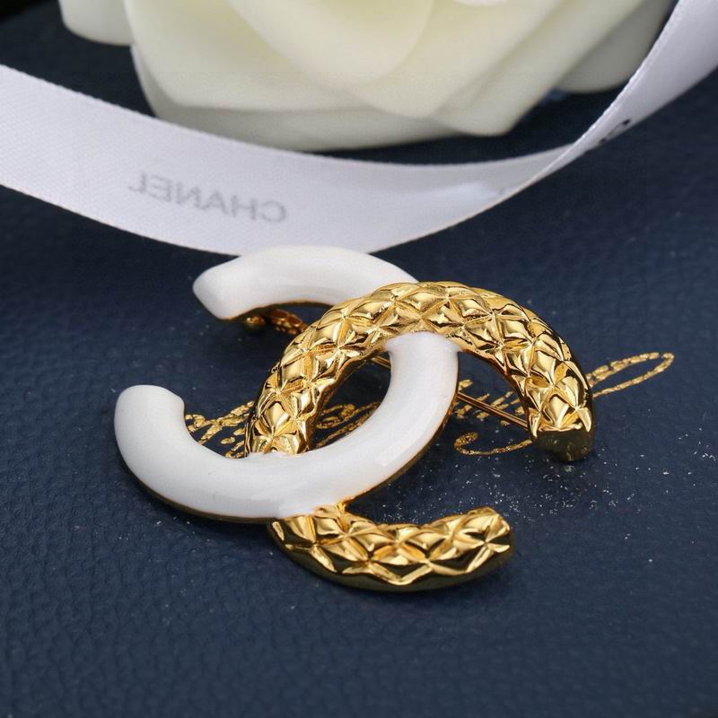 Chanel Brooch 04yxs389 (6)