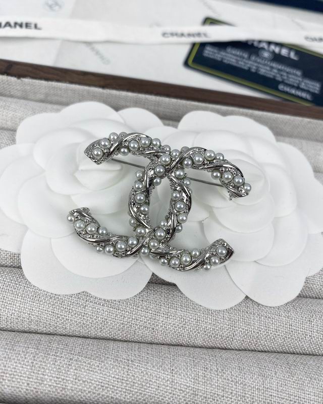 Chanel Brooch 04yxs392 (6)