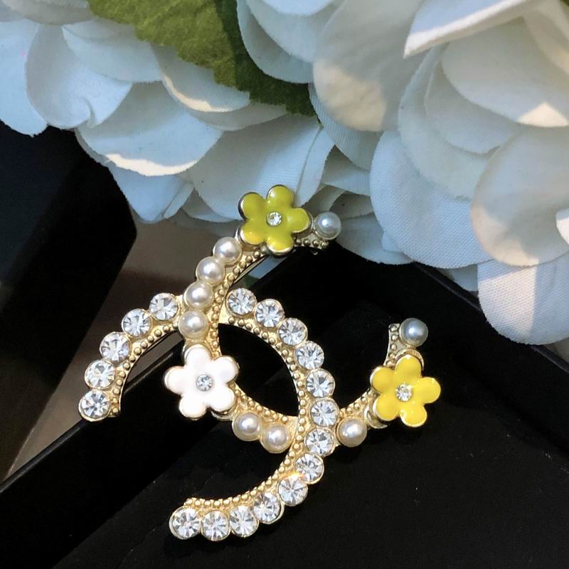 Chanel Brooch 04yxs393 (4)
