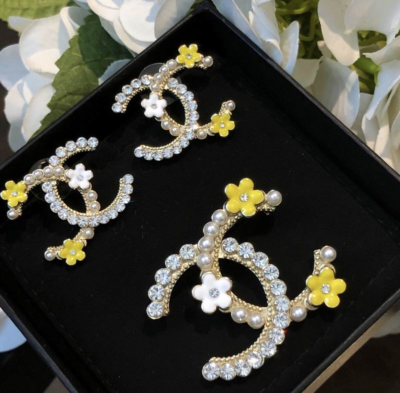 Chanel Brooch 04yxs393 (5)