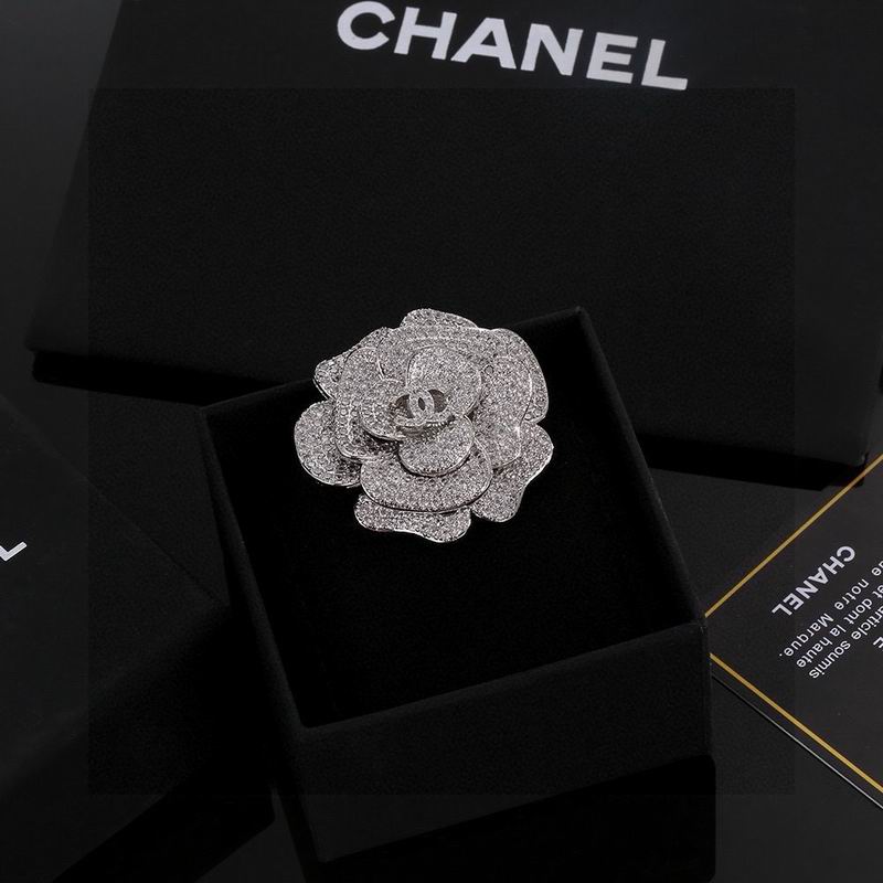 Chanel Brooch 04yxs42 (4)