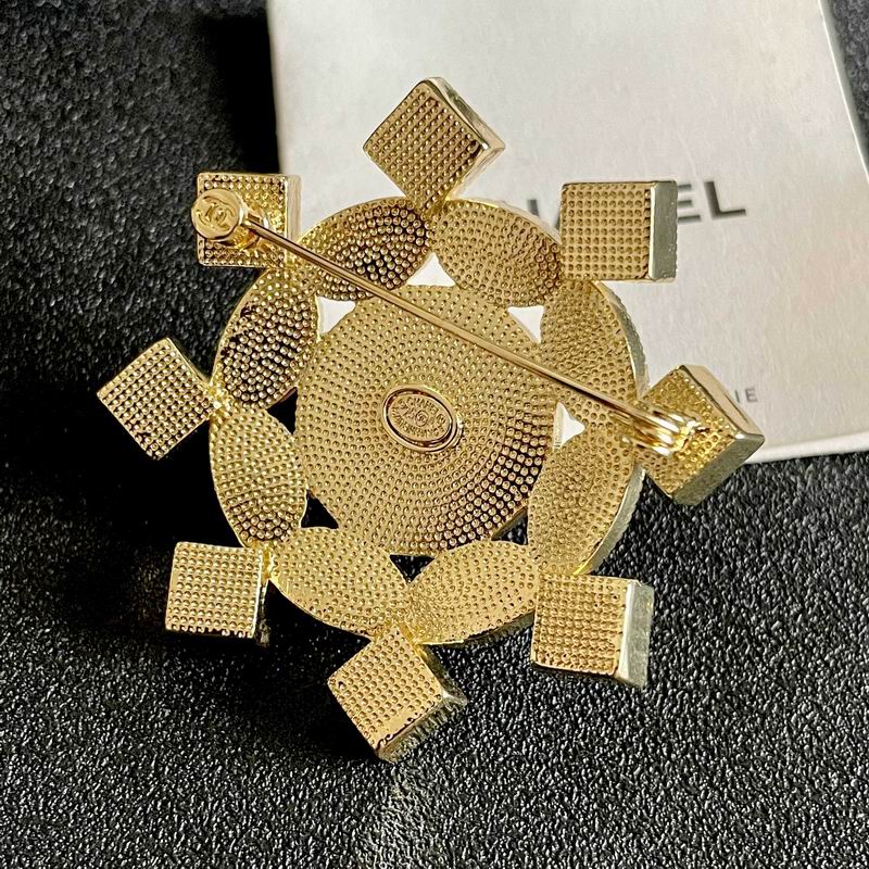Chanel Brooch 04yxs45 (3)