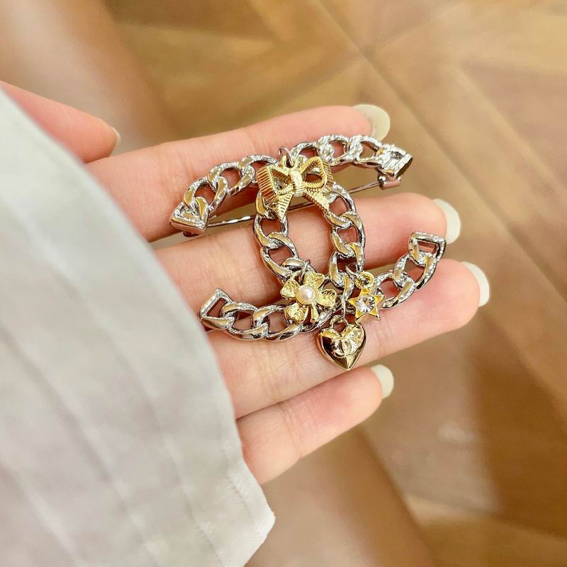 Chanel Brooch 04yxs47 (7)