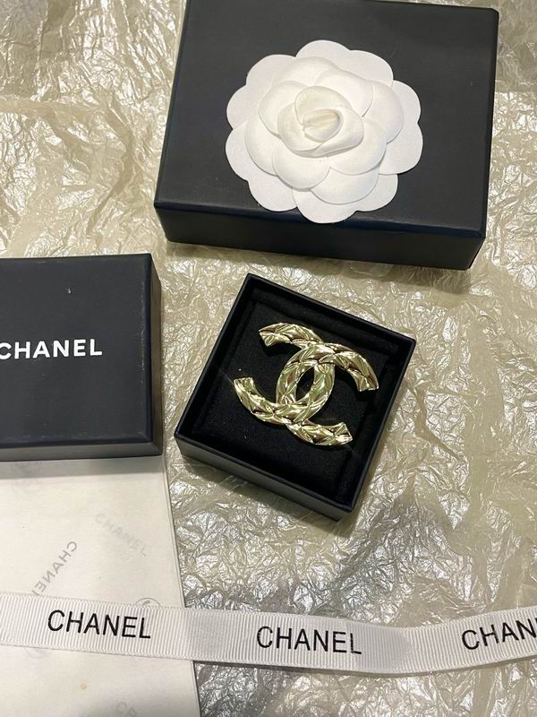 Chanel Brooch 04yxs49 (2)