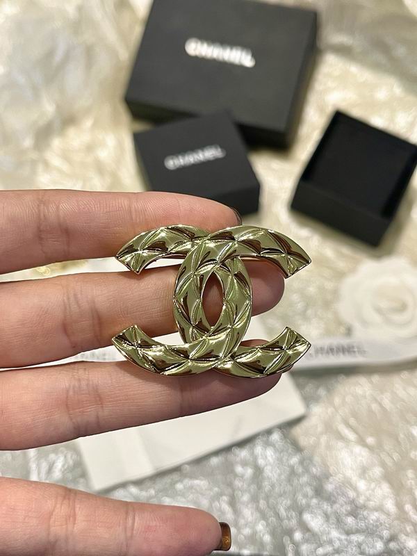 Chanel Brooch 04yxs49 (4)