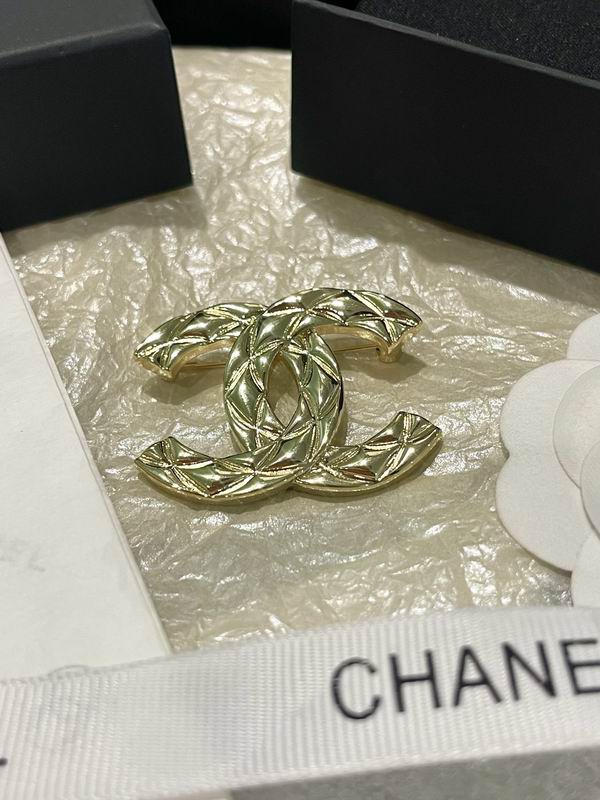 Chanel Brooch 04yxs49 (5)