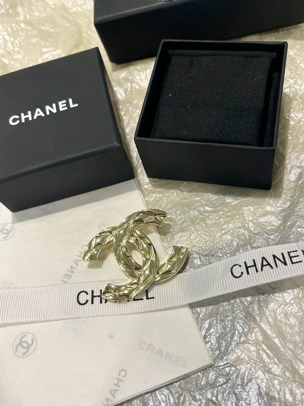 Chanel Brooch 04yxs49 (8)