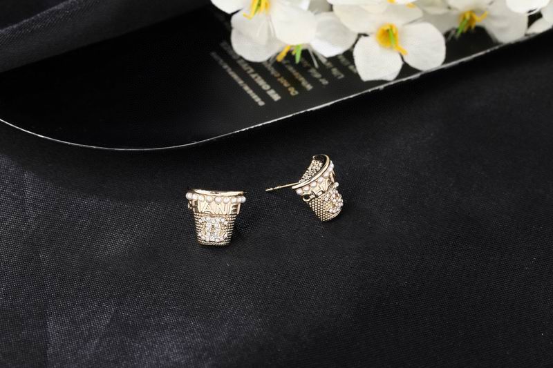 Chanel Earring 03yxs357 (7)