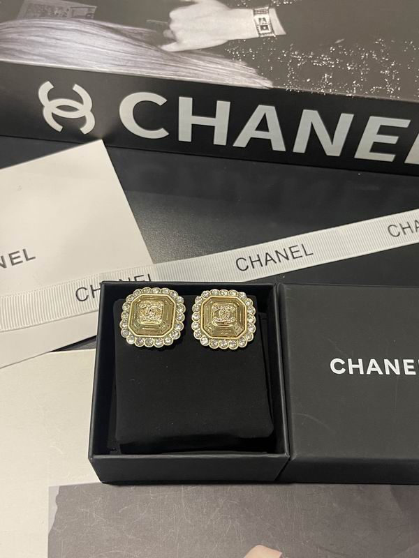 Chanel Earring 03yxs385 (1)