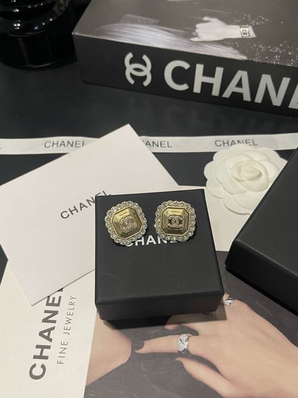 Chanel Earring 03yxs385 (3)