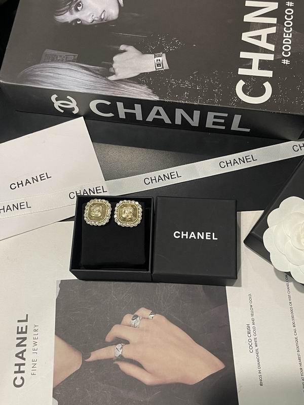 Chanel Earring 03yxs385 (4)