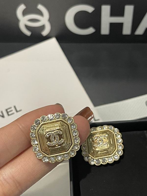 Chanel Earring 03yxs385 (6)