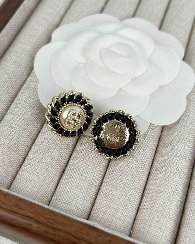 Chanel Earring 03yxs387 (7)