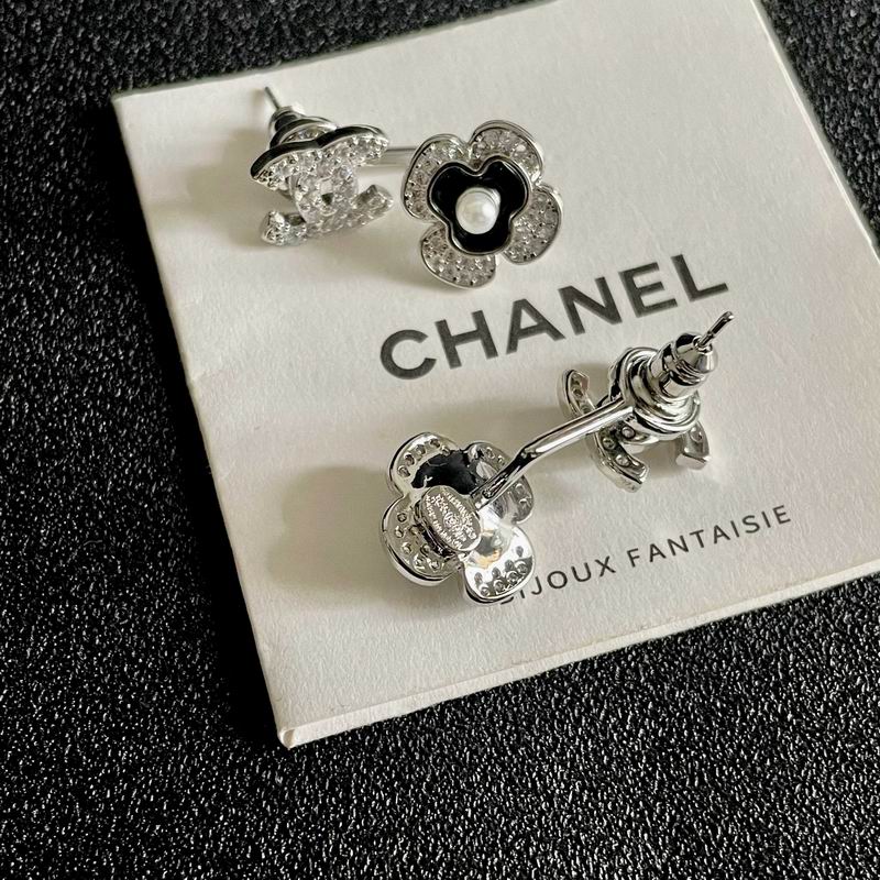 Chanel Earring 03yxs400 (9)