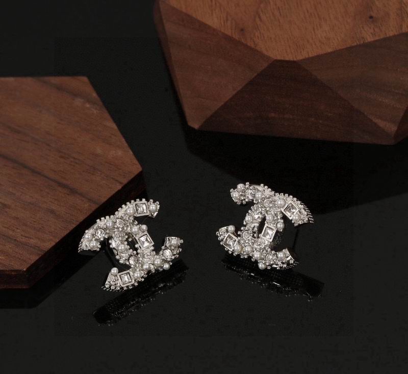 Chanel Earring 03yxs411 (4)
