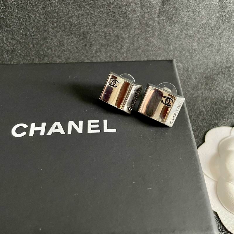Chanel Earring 03yxs447 (4)
