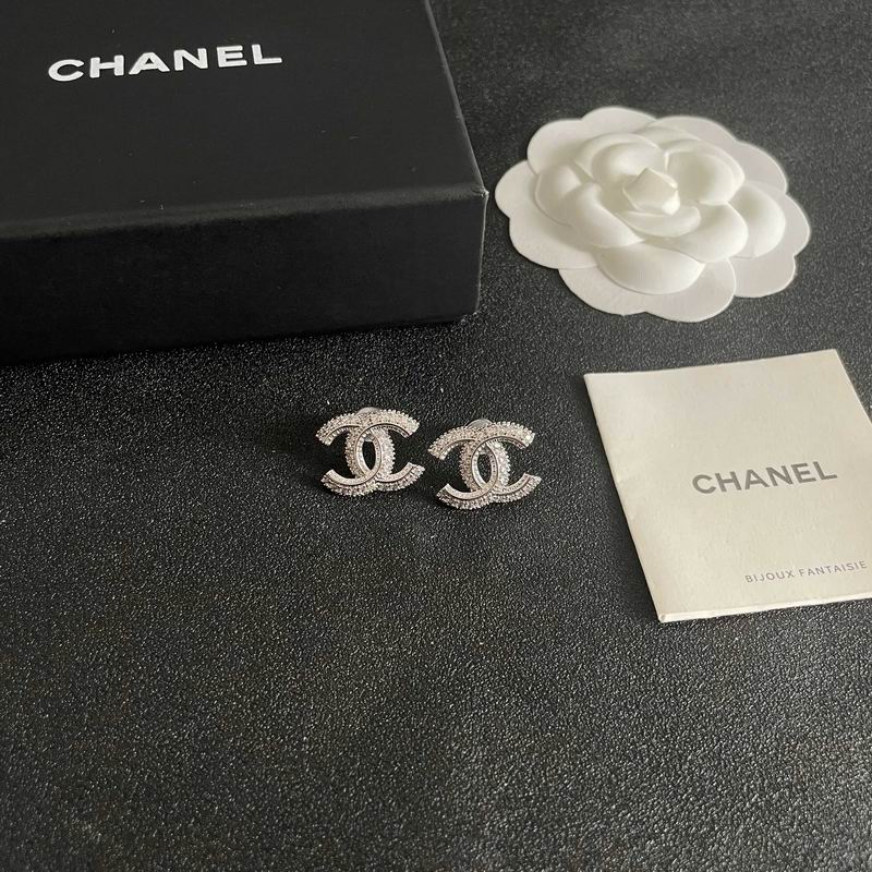 Chanel Earring 03yxs448 (9)