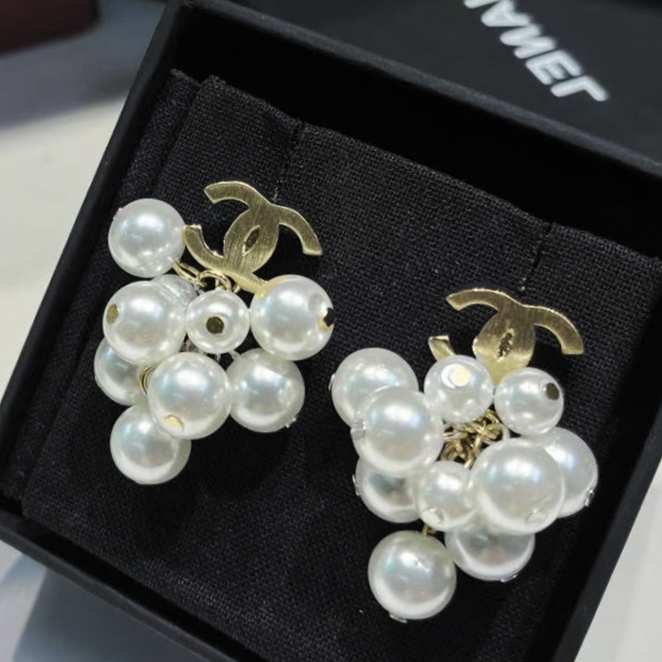 Chanel Earring 03yxs575 (6)