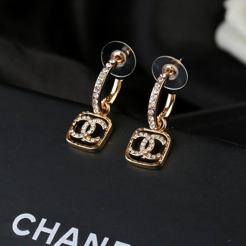 Chanel Earring 03yxs597 (3)