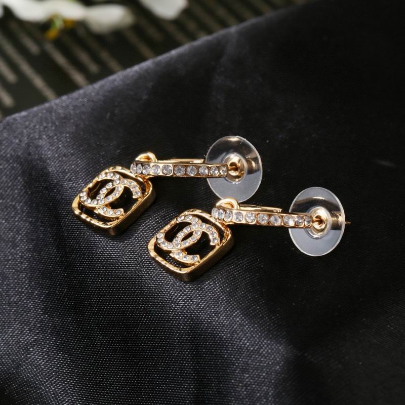 Chanel Earring 03yxs597 (6)