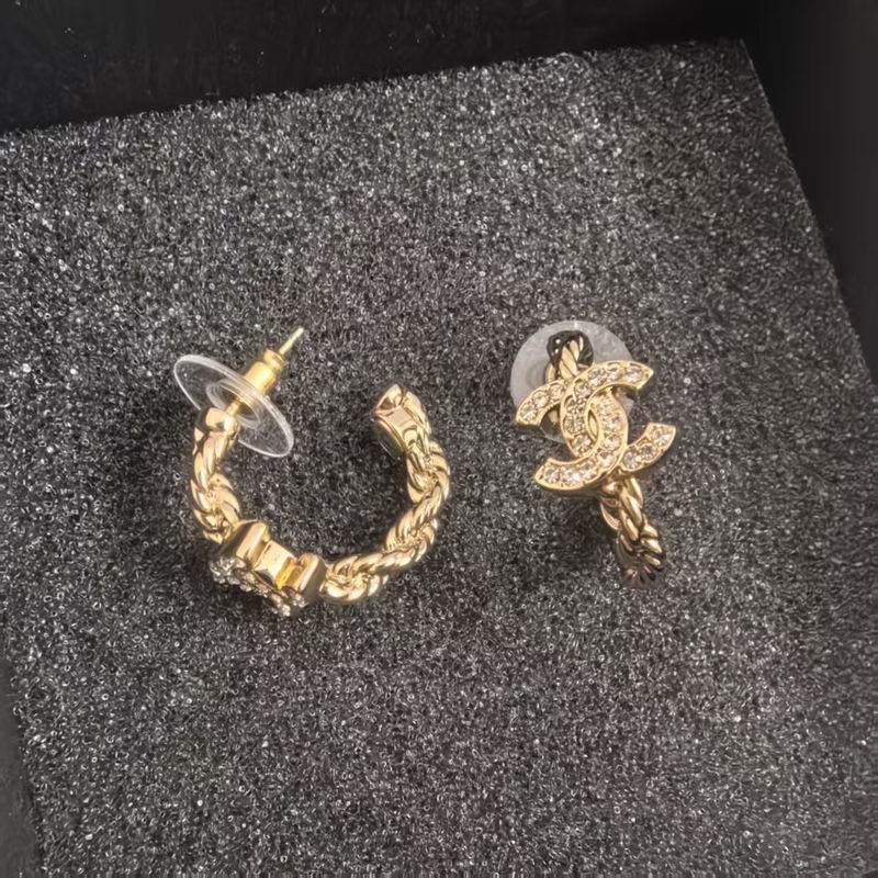 Chanel Earring 03yxs684 (4)