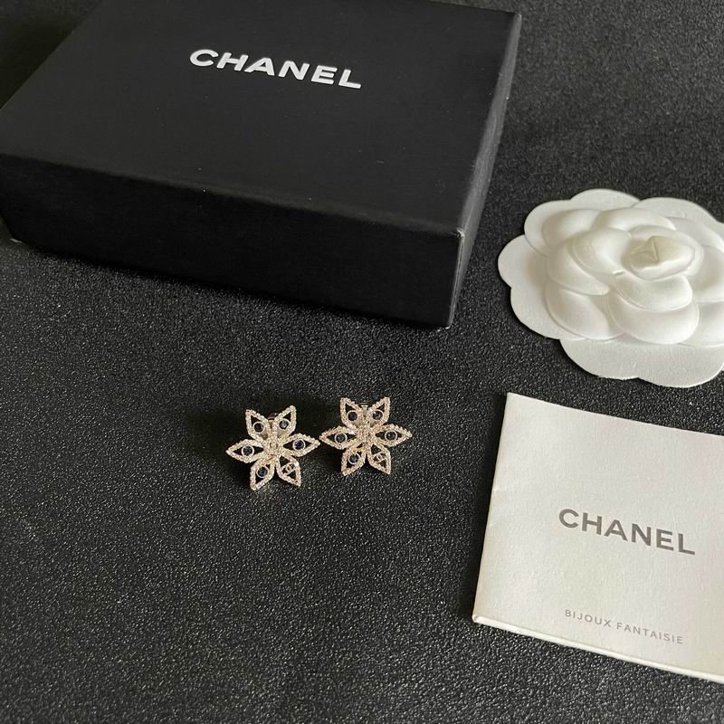 Chanel Earring 03yxs690 (7)