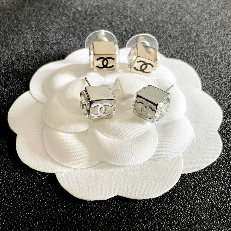 Chanel Earring 03yxs696 (13)